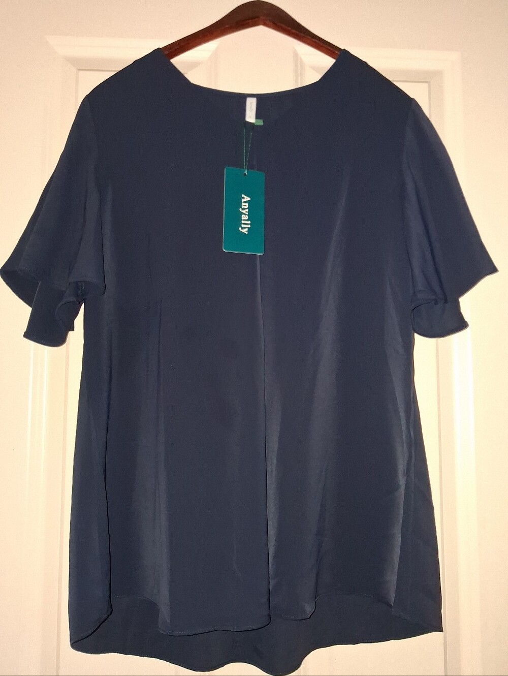 New With Tags 4 PACK Light Blue & Navy & Blue & White/Blue Anyally Blouse's - Picture 4 of 16